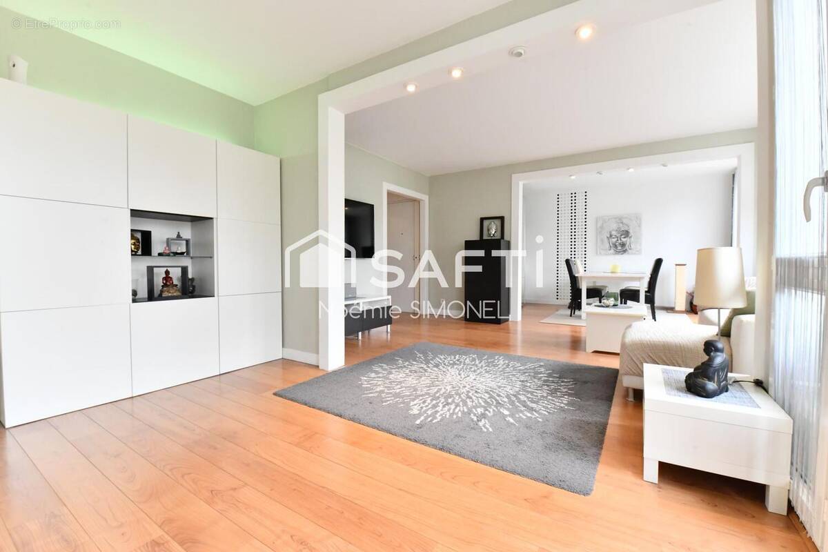 Photo 1 - Appartement à CHILLY-MAZARIN