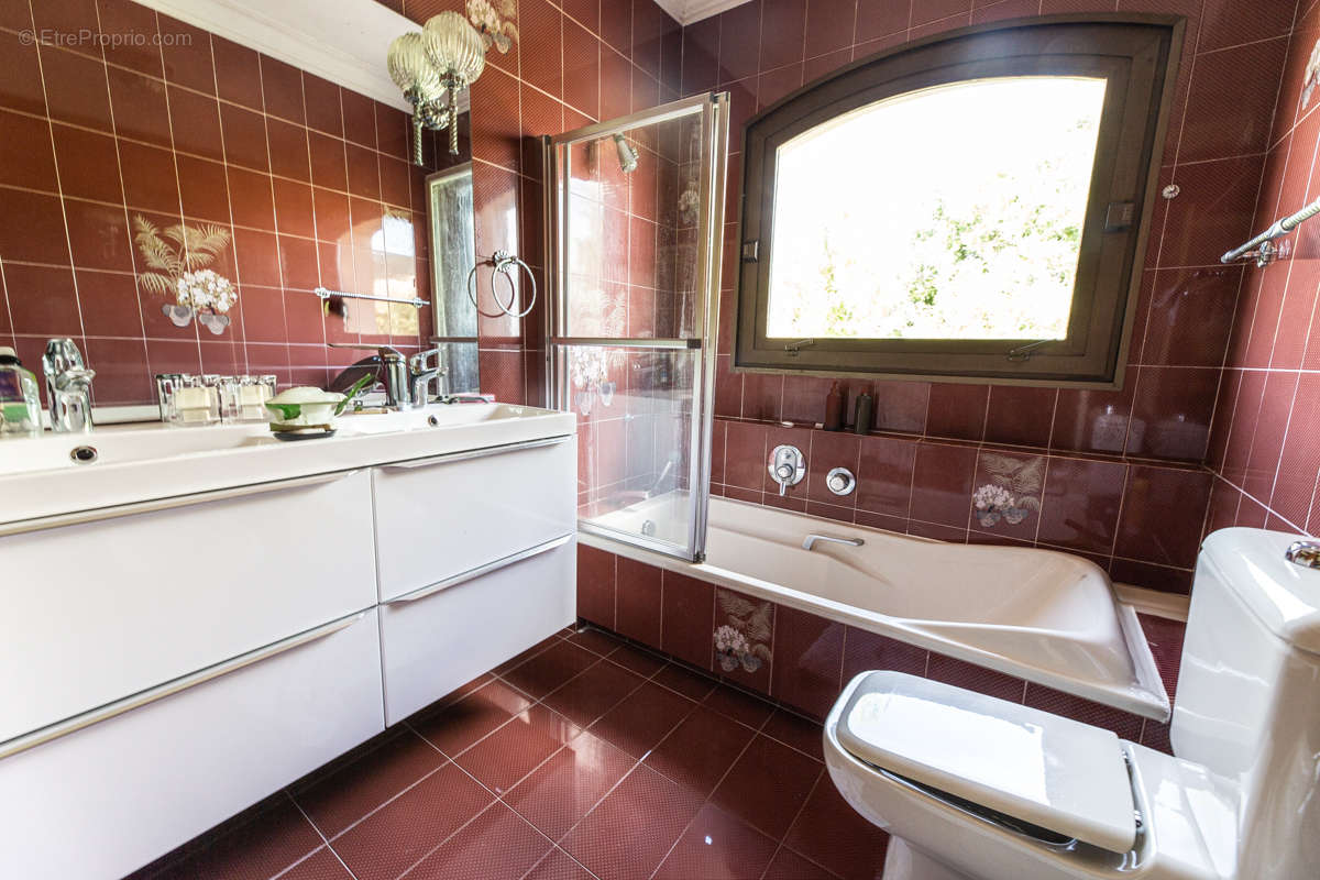 Maison à MANDELIEU-LA-NAPOULE