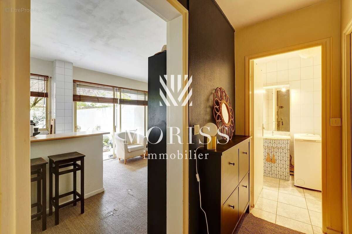 Appartement à COURBEVOIE