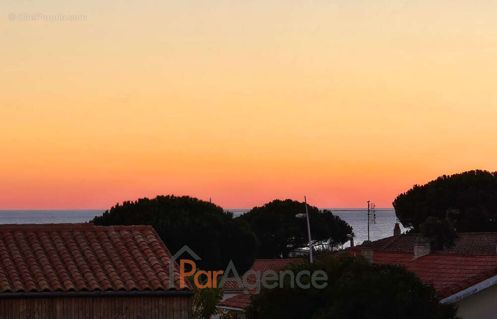 Appartement à VAUX-SUR-MER