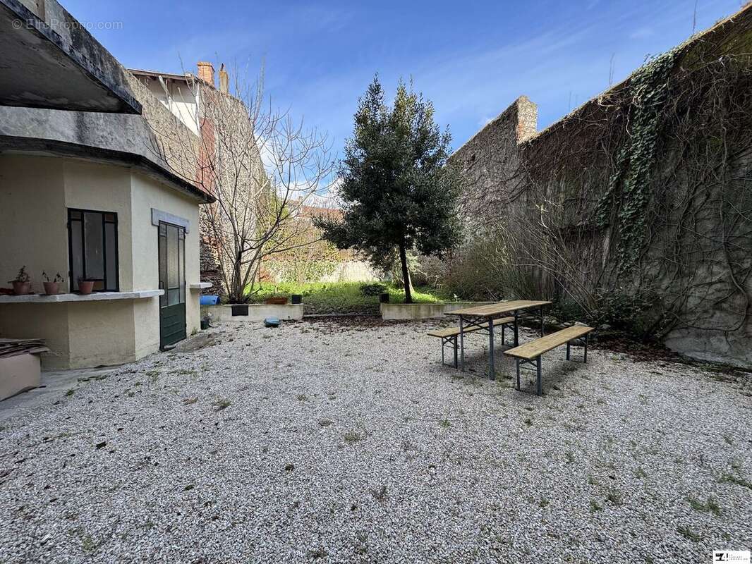 Maison à CAZERES