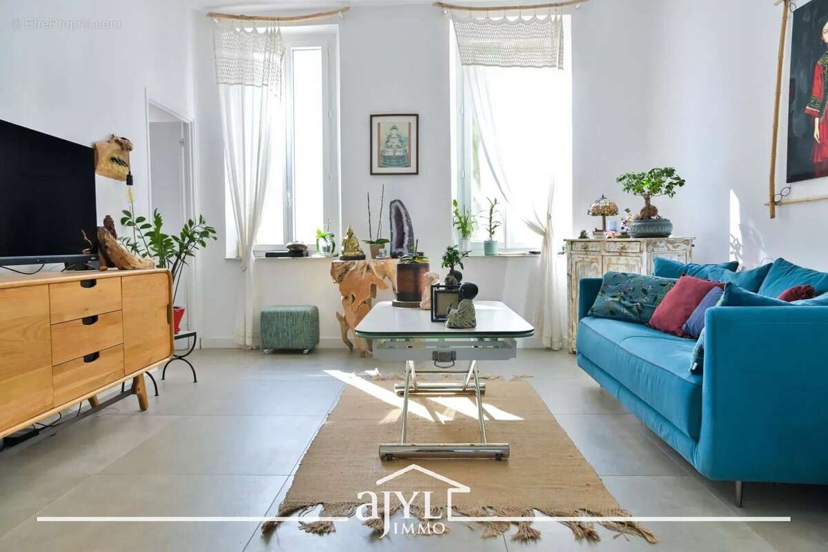 Appartement à AUBAGNE