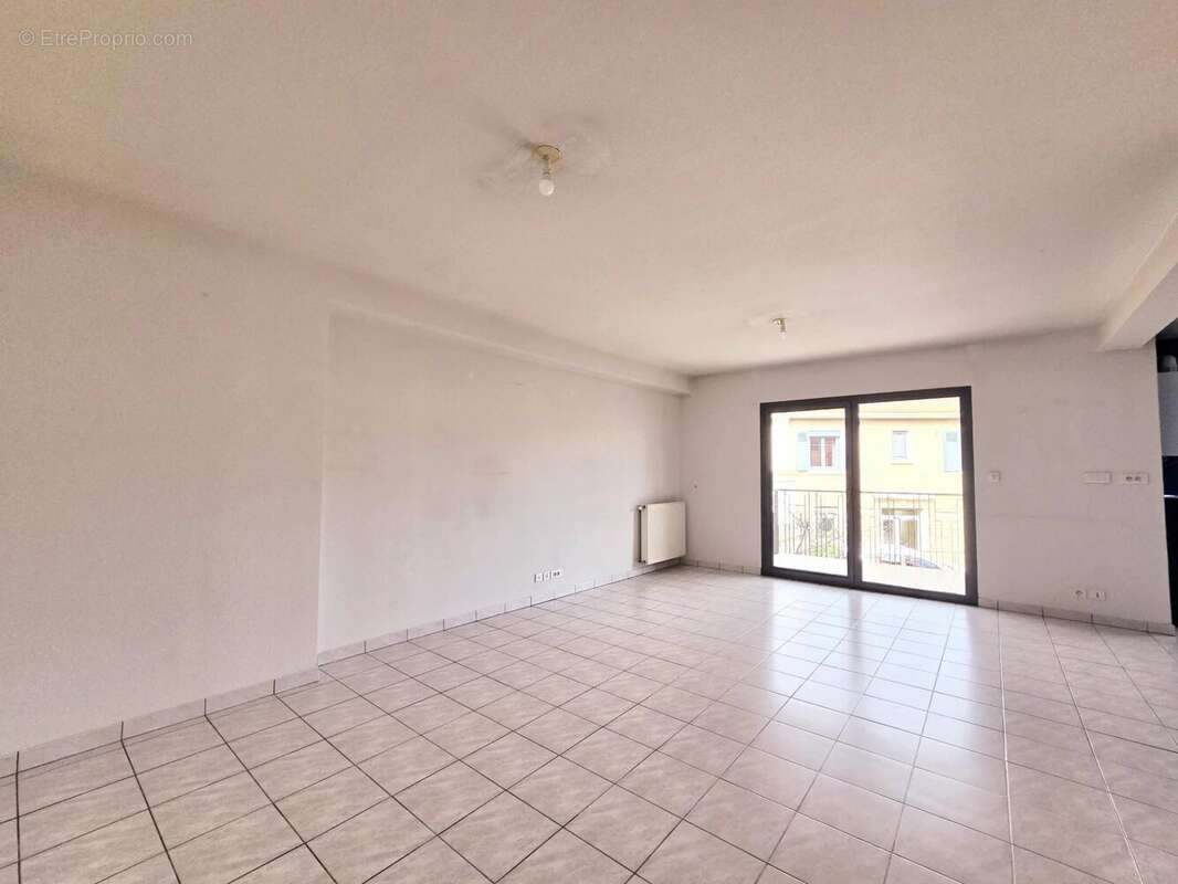 Appartement à ANSE