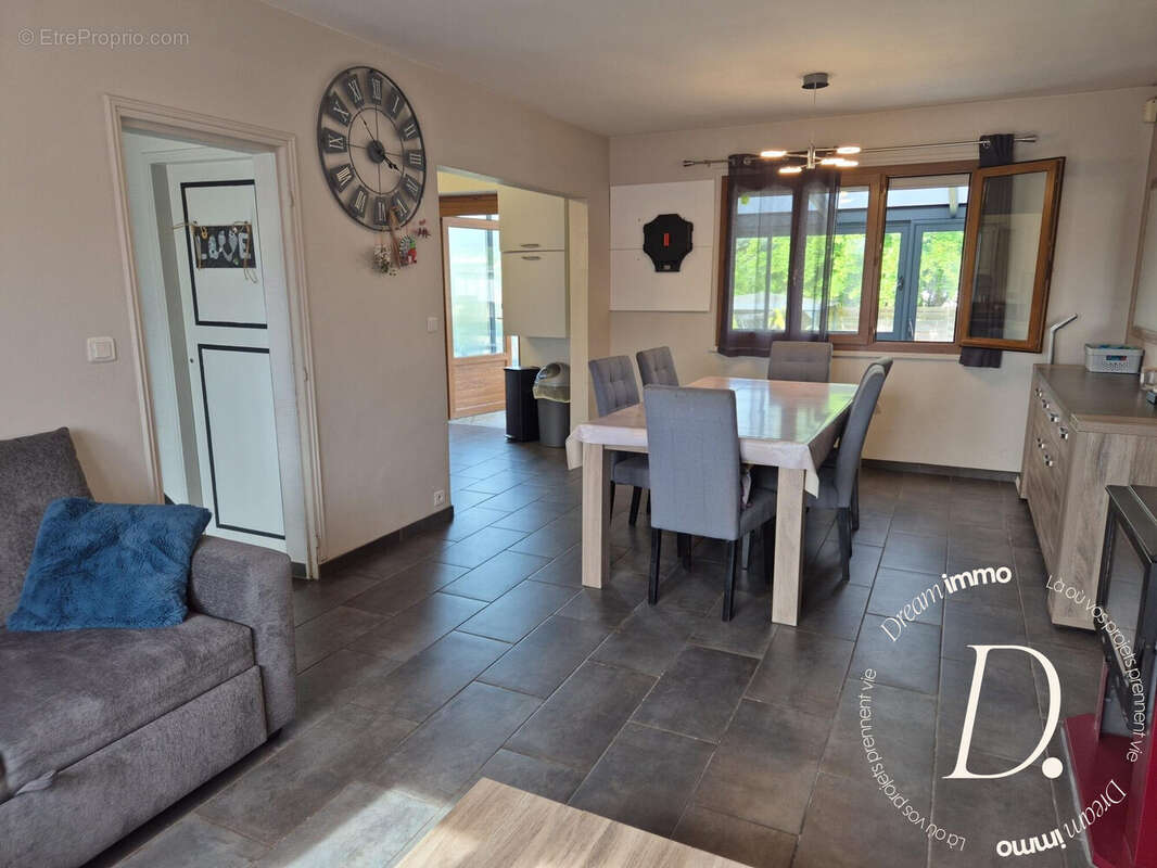salon / séjour - Maison à GASNY