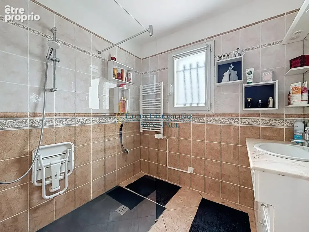 Maison 95 m² à Lamalou-Les-Bains  - photo 9