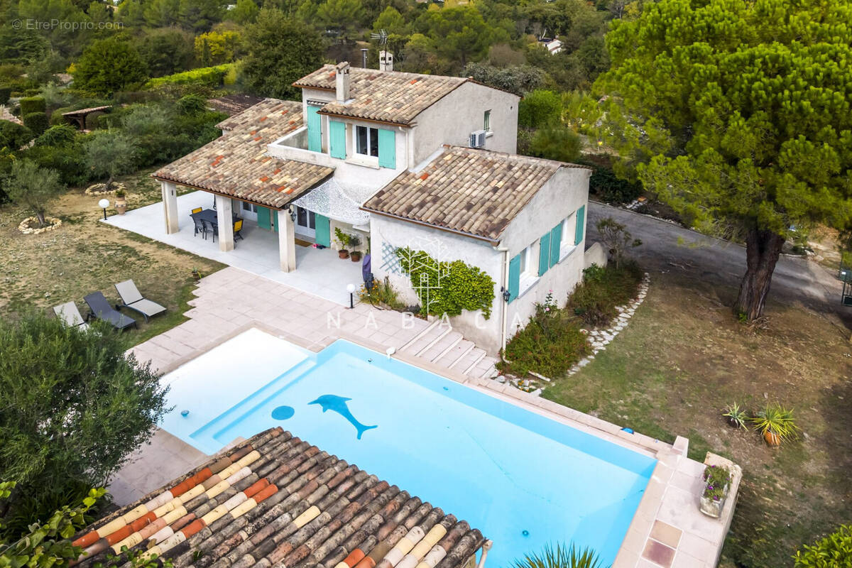 Maison à MOUANS-SARTOUX