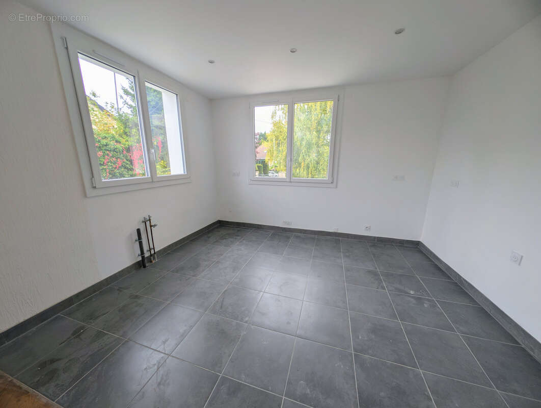 Maison à SAINT-ANDRE-LES-VERGERS