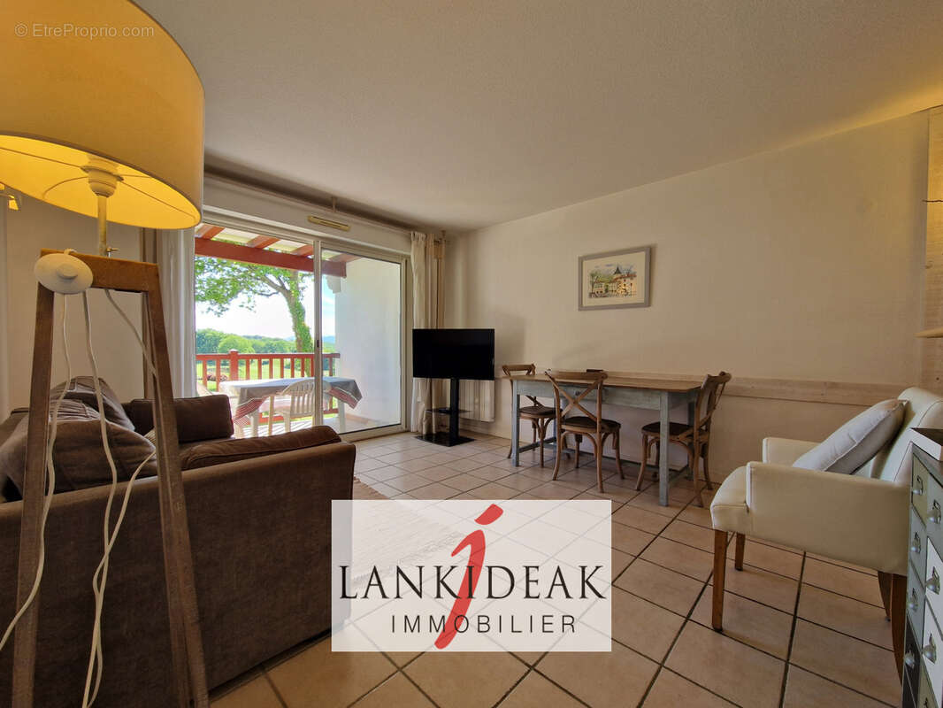 Appartement à BASSUSSARRY