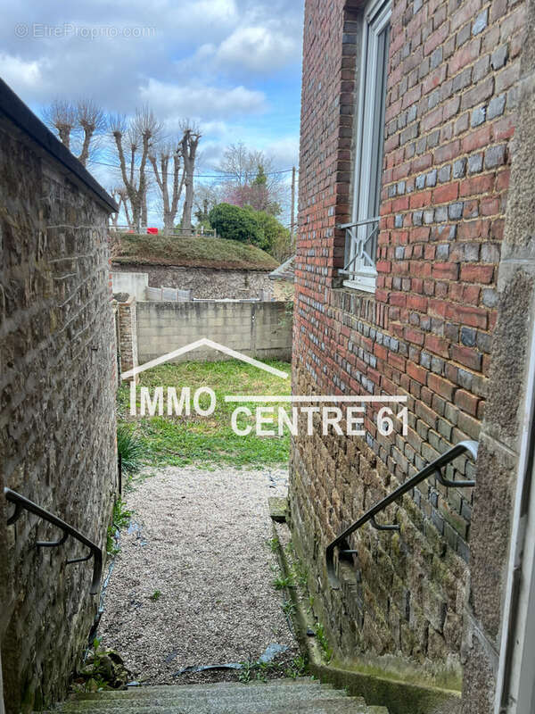 Maison à LA FERTE-MACE