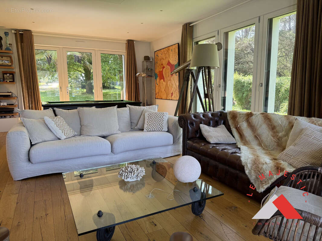 Maison 217 m² à Saint-Lunaire  - photo 4