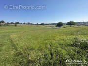 Terrain à LA CLAYETTE