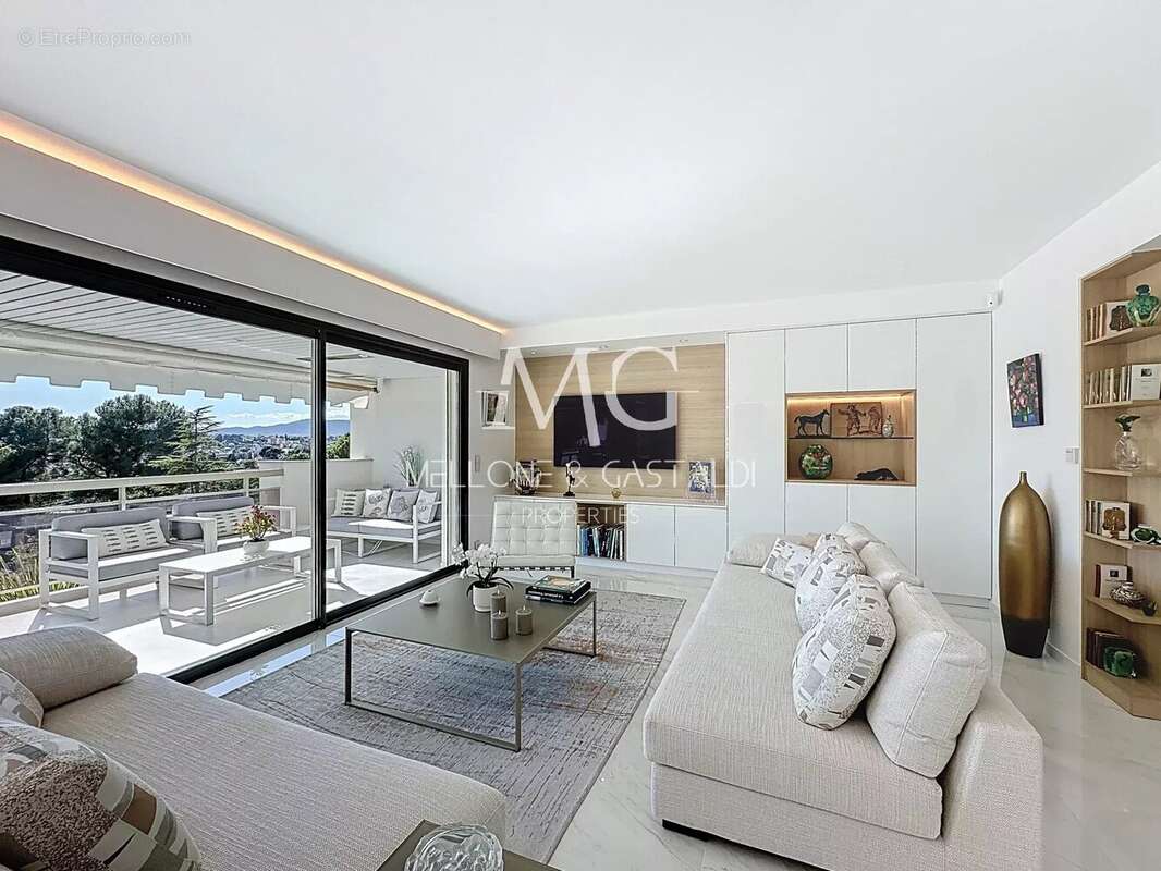 Appartement à LE CANNET