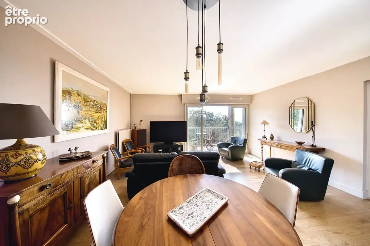 T4 avec grand balcon - Étage élevé - Vue dégagée - Garage et Cave - photo 4