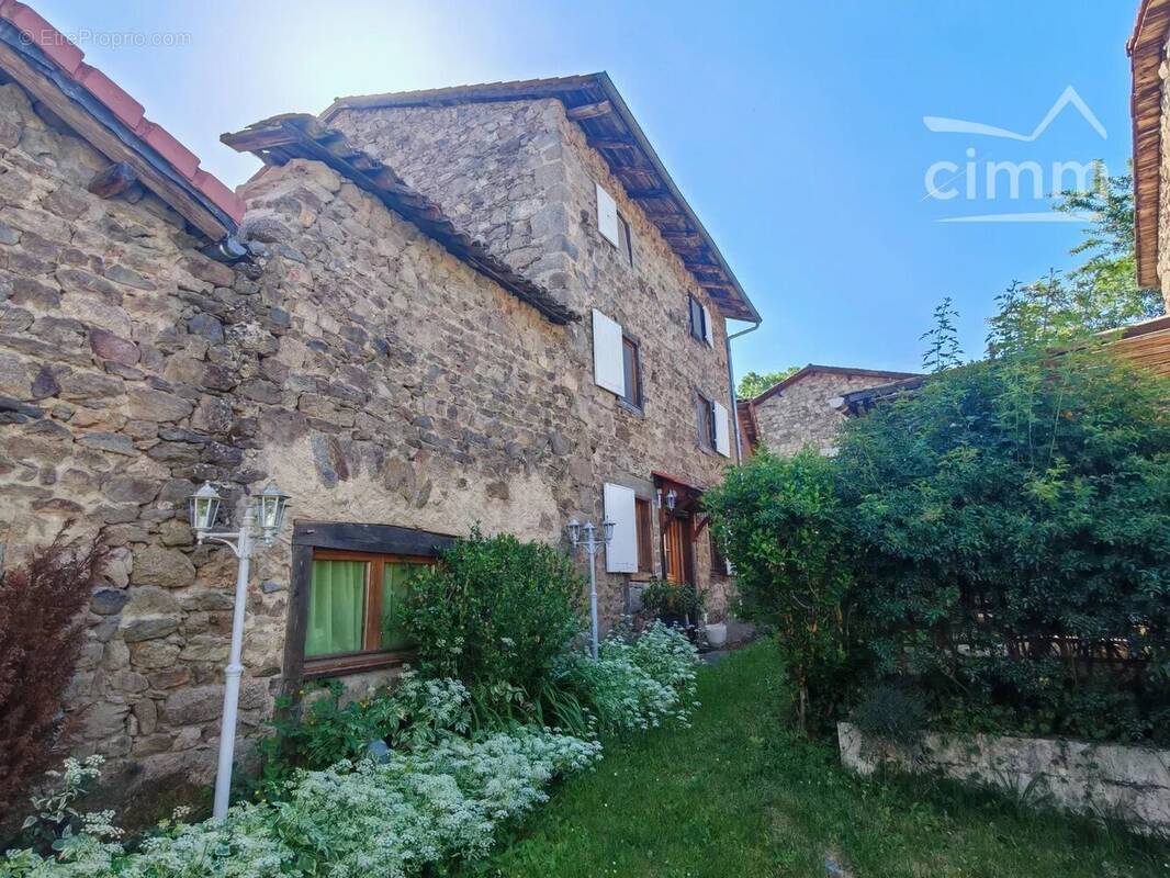 Maison à CHAMPETIERES