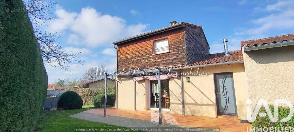 Photo 2 - Maison à LA SALVETAT-SAINT-GILLES