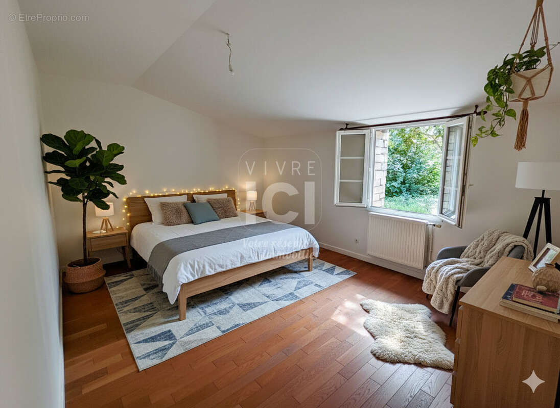 Maison à SAINTE-LUCE-SUR-LOIRE