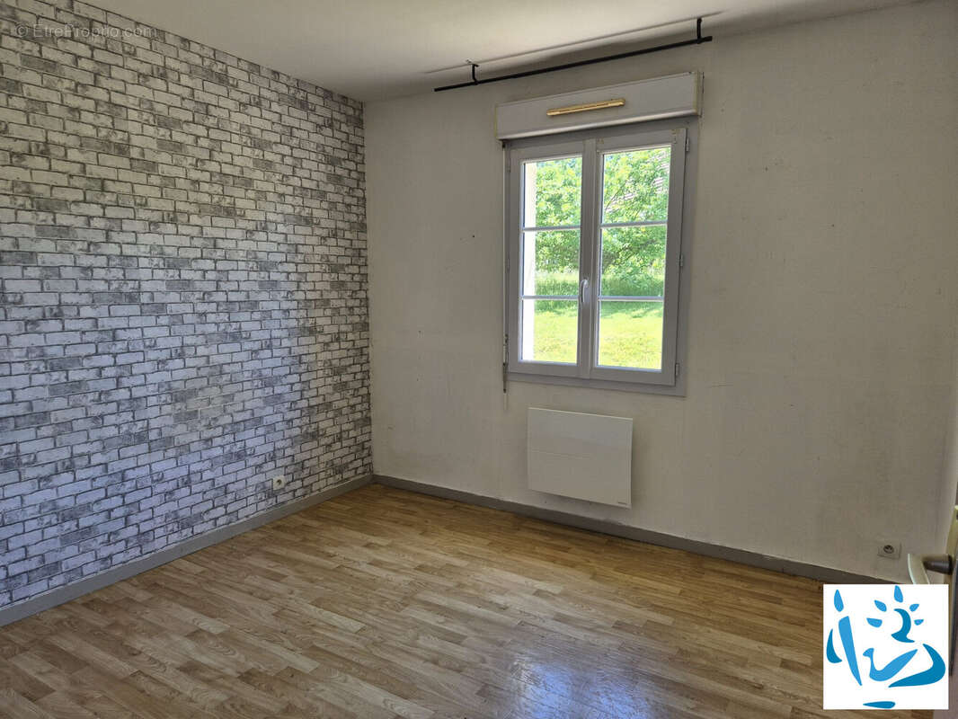 Maison 81 m² à Mortagne-Au-Perche  - photo 4