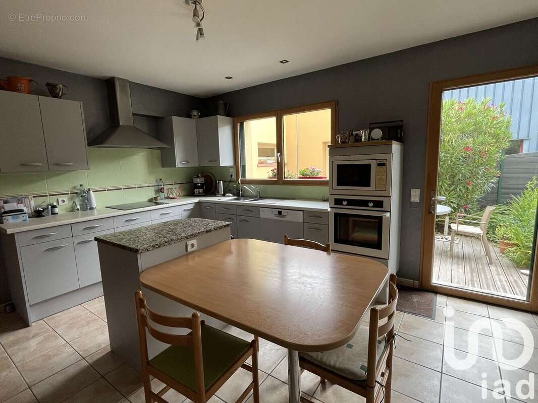 Photo 6 - Maison à LA CHAPELLE-DES-FOUGERETZ