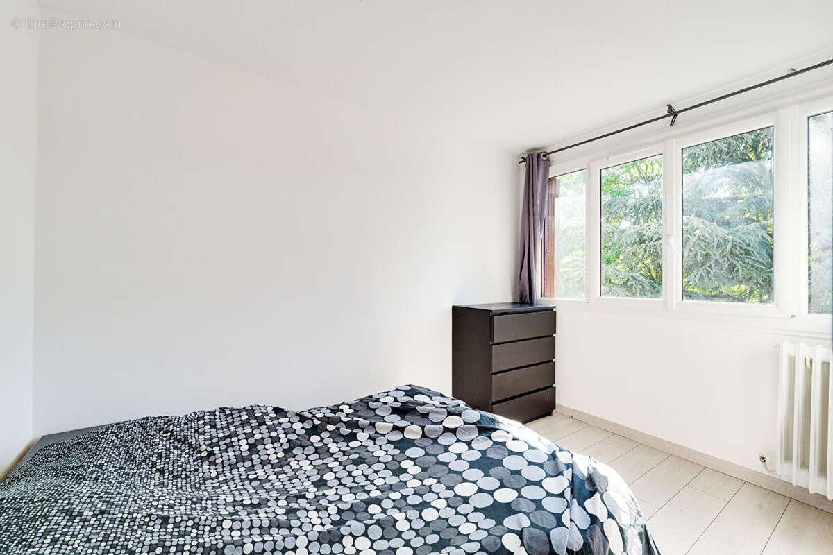 Appartement à FRESNES