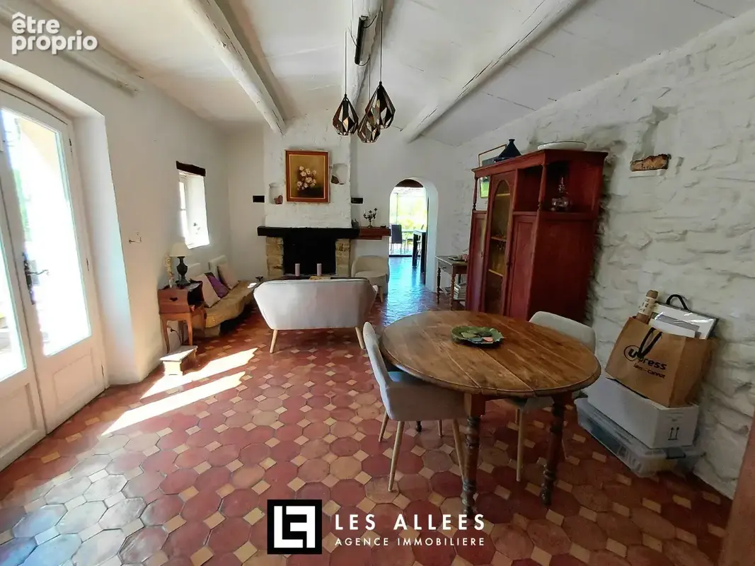 Maison 7 pièces 162 m² à vendre à Rognes (13840) - photo 4
