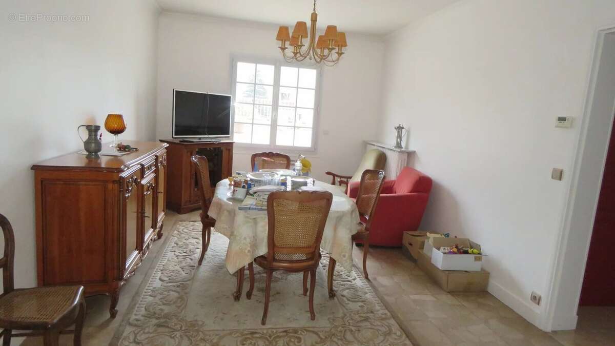 Maison à DROUE-SUR-DROUETTE