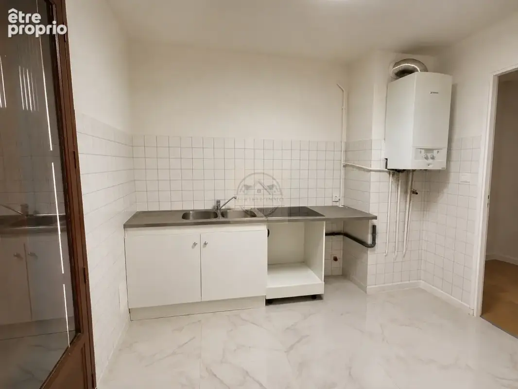 Appartement T4 traversant avec 2 terrasses et cave   Borgo - photo 8