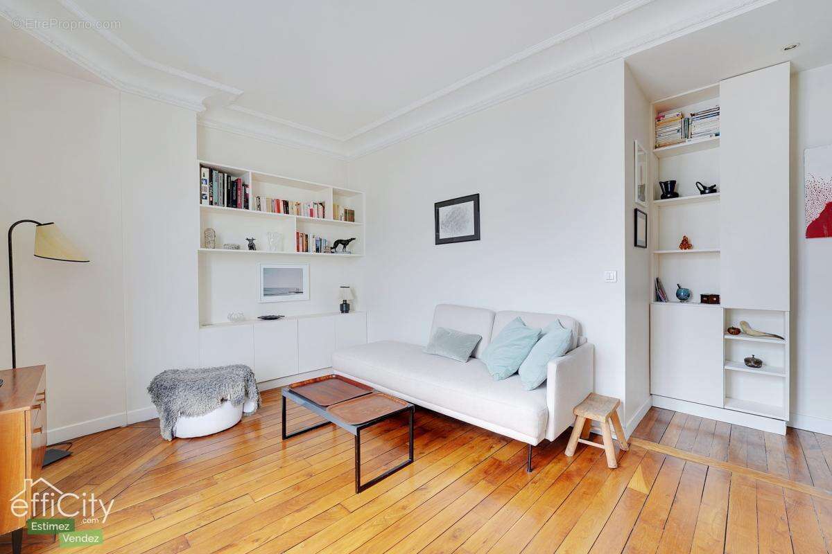 Appartement à PARIS-19E