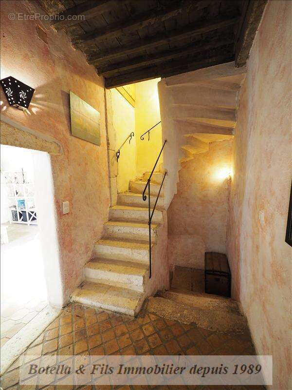 Maison à GOUDARGUES