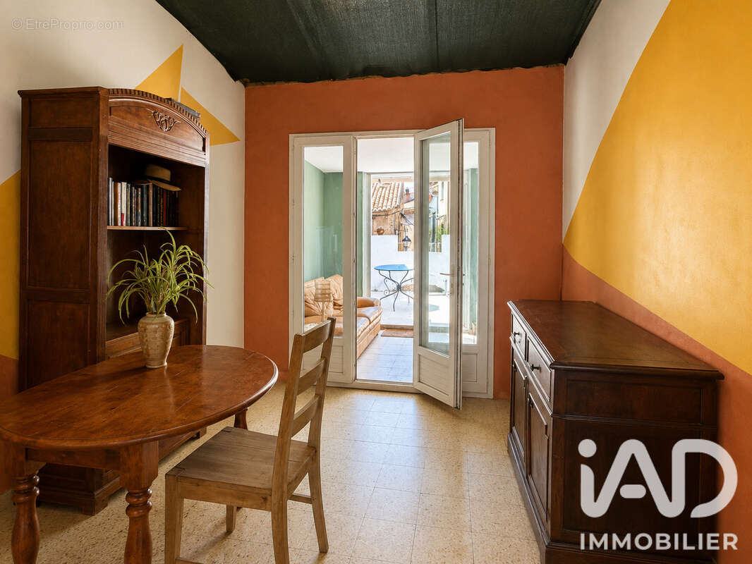 Maison 200 m² à Mazan  - photo 4