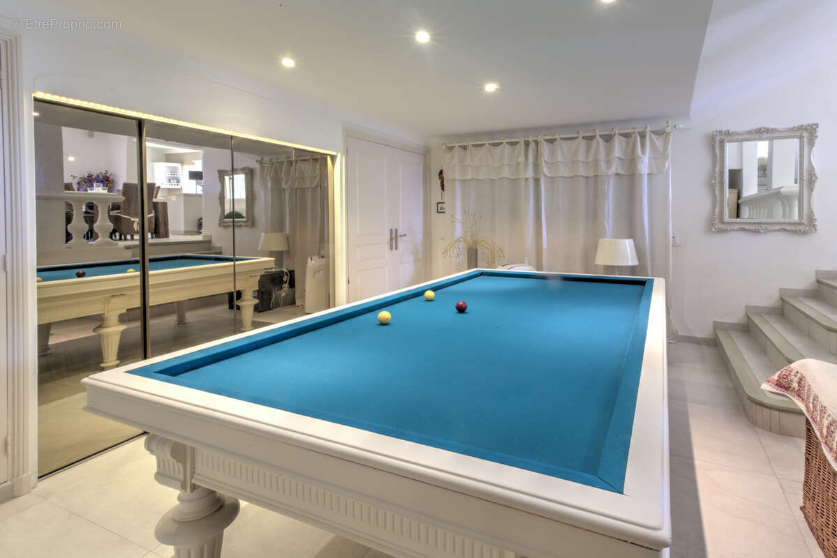  superbe villa proche de st-tropez  1 272 000 € - photo 11