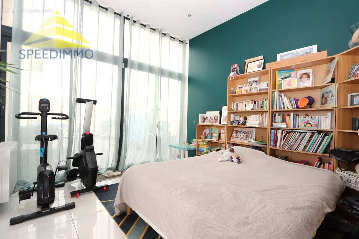 Maison à VARENNES-JARCY