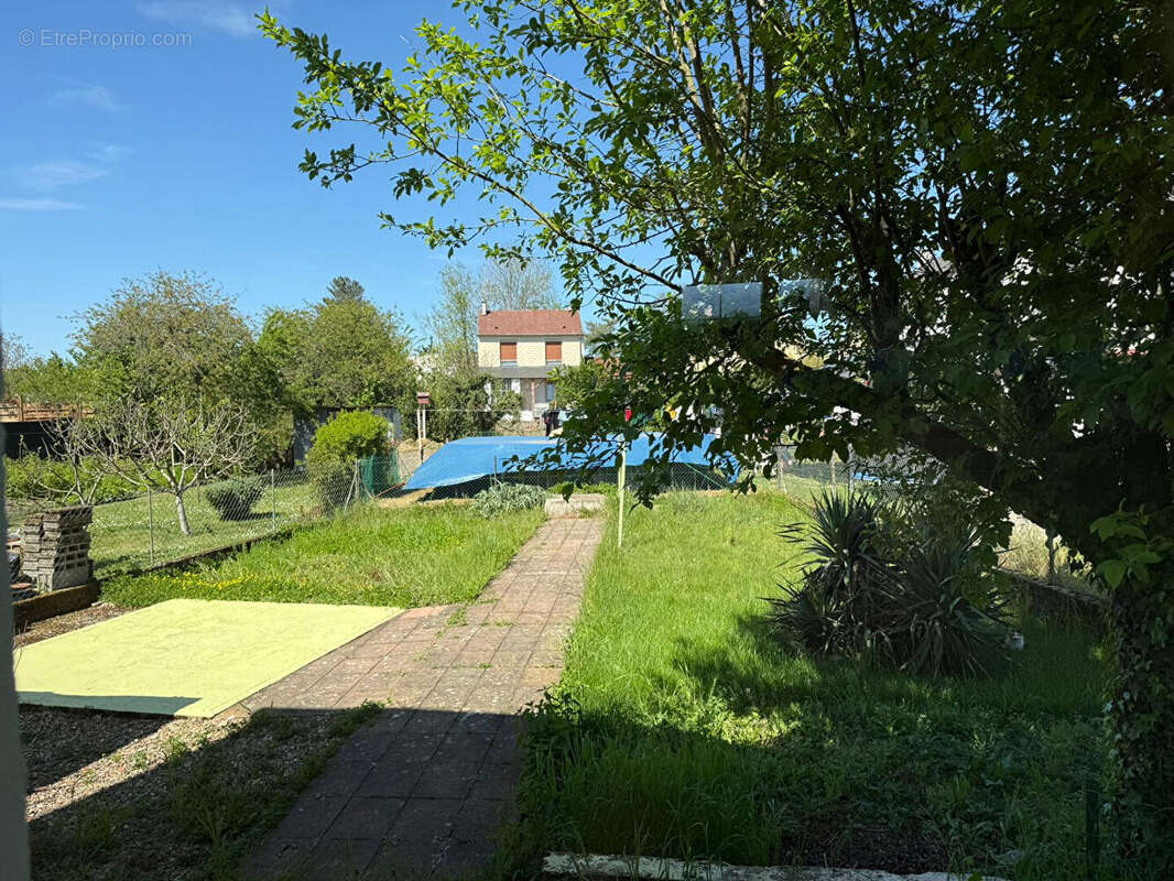 Maison à VARENNES-VAUZELLES