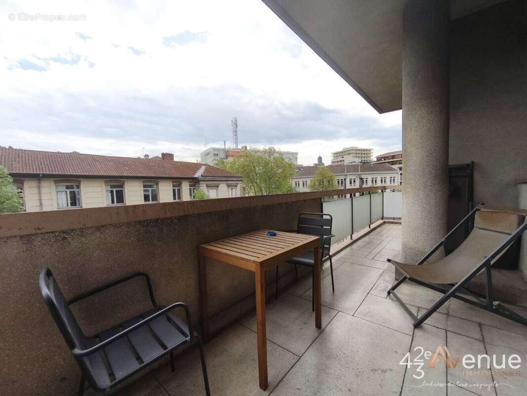 Appartement à SAINT-ETIENNE