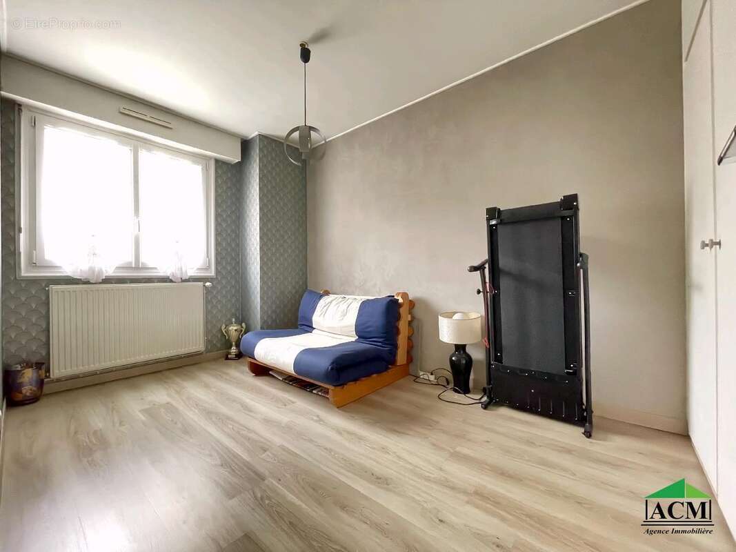 Appartement à MERY-SUR-OISE