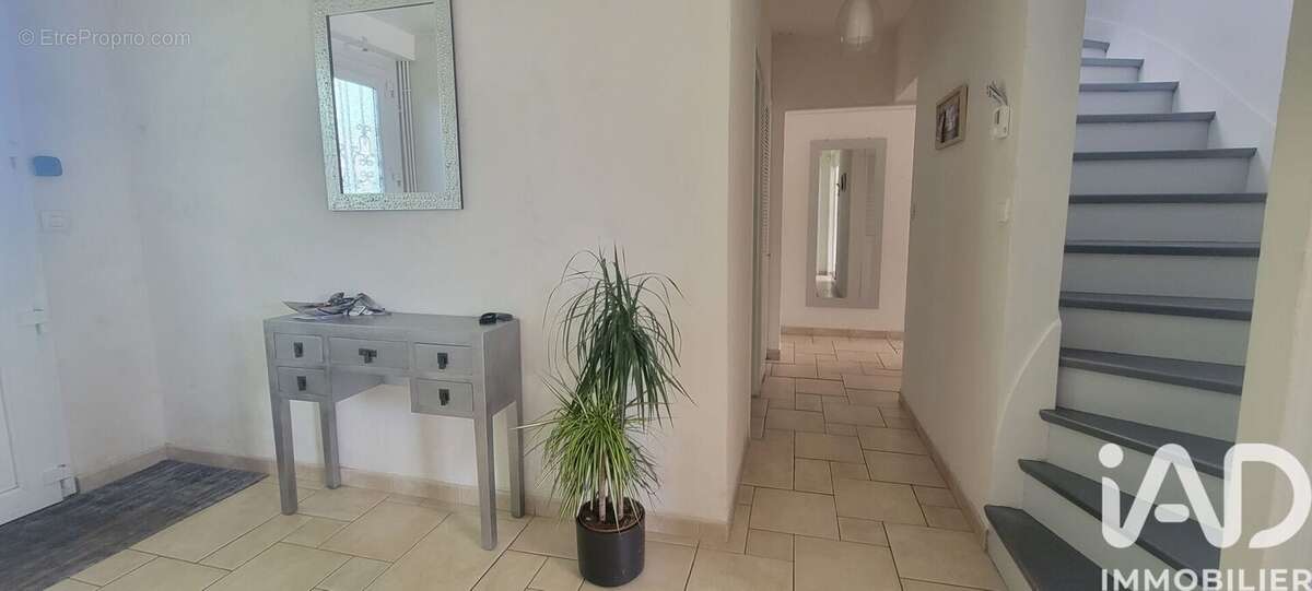 Photo 6 - Maison à LE MESNIL-ESNARD