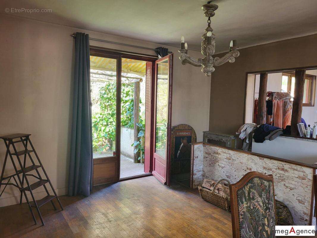 Maison à SAINT-GERMAIN-DES-FOSSES