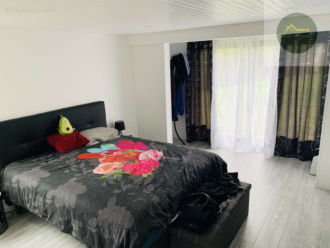 Cheroy plain-pied 3 chambres et un bureau  sur 2200 m2 - photo 13