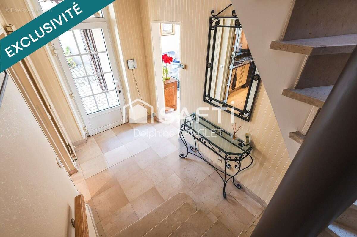 Maison 267 m² à Cernay-Les-Reims  - photo 5