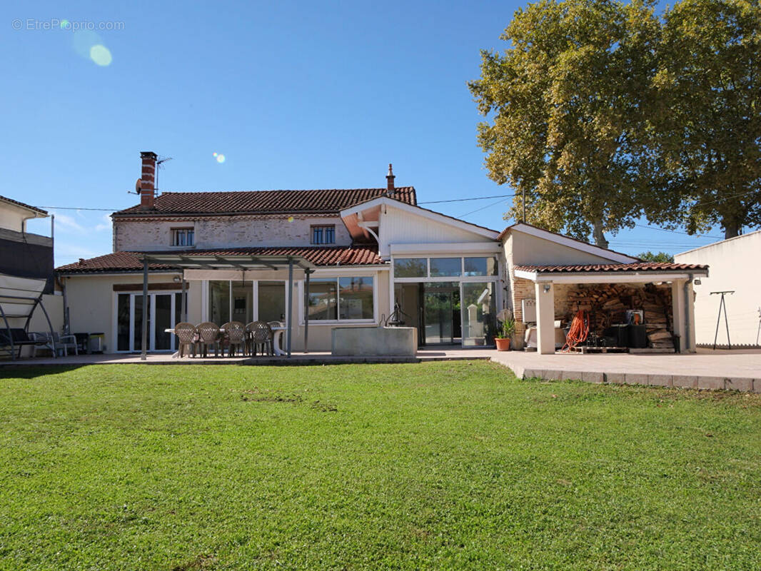 Maison à VILLENEUVE-SUR-LOT