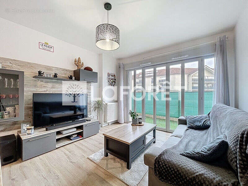 Appartement à TIGERY