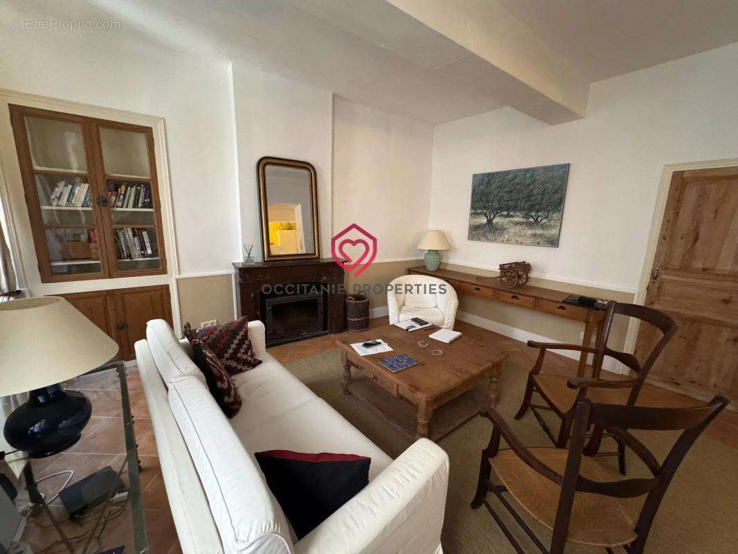 Maison à AZILLE