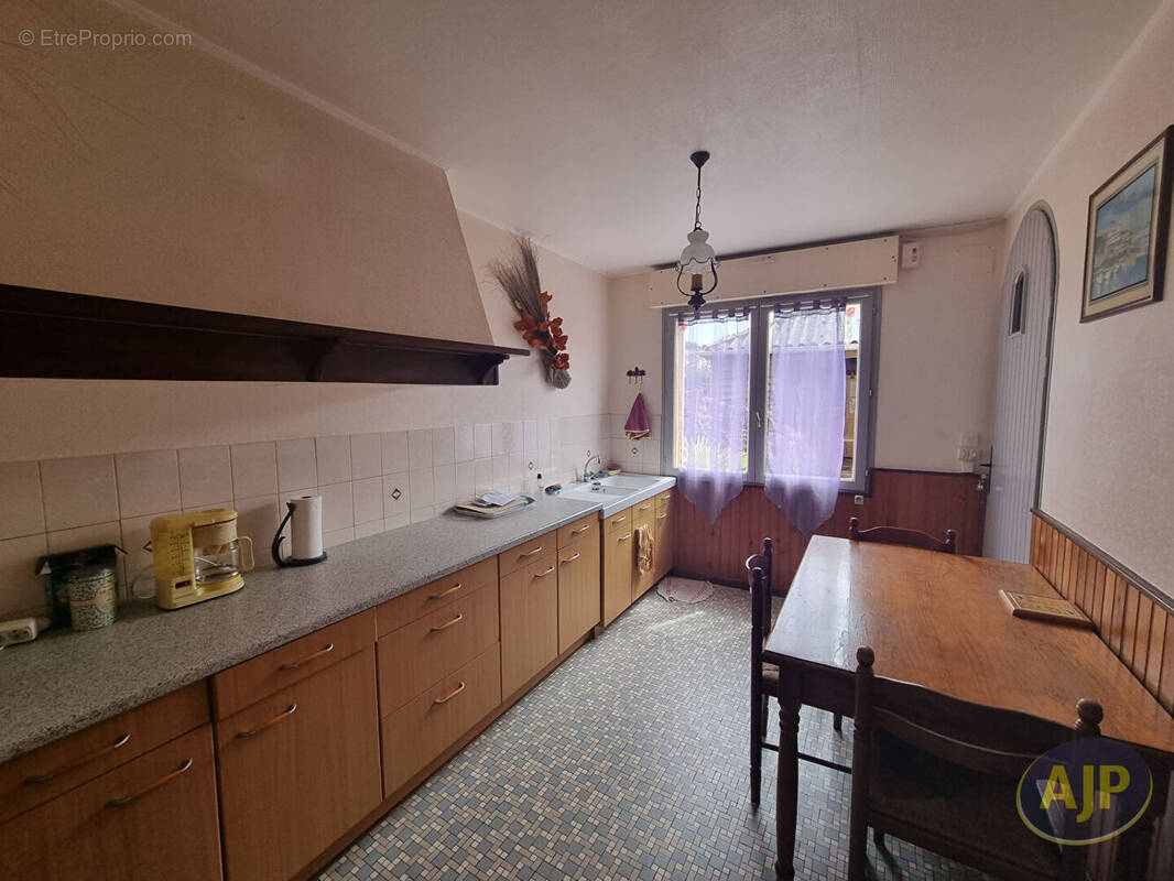 Maison à LA LIMOUZINIERE