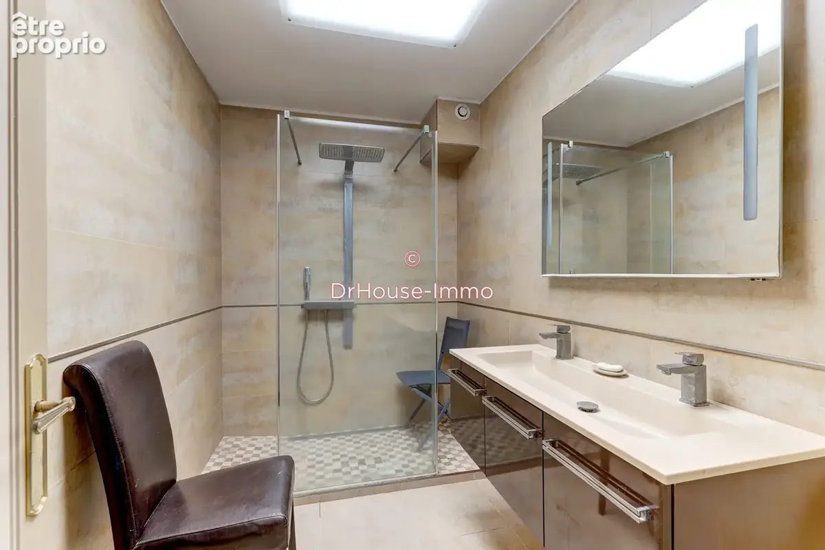Appartement 6 pièces 120 m² à vendre à Chamalieres (63400) - photo 6