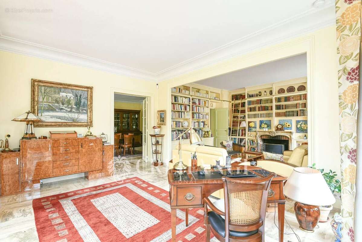 Maison à LE VESINET