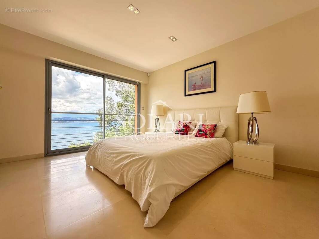 Maison à THEOULE-SUR-MER