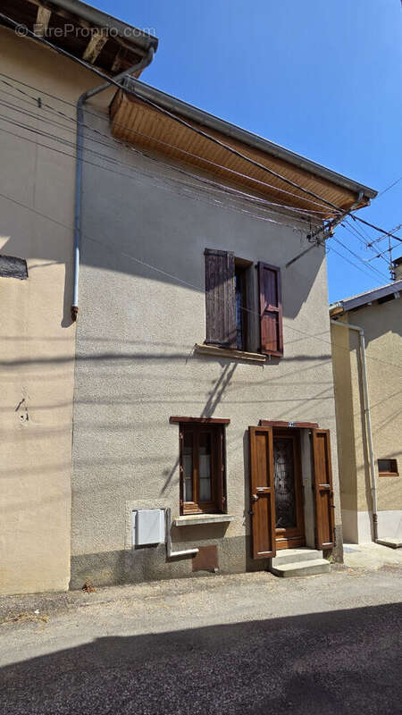 Maison à LA COTE-SAINT-ANDRE