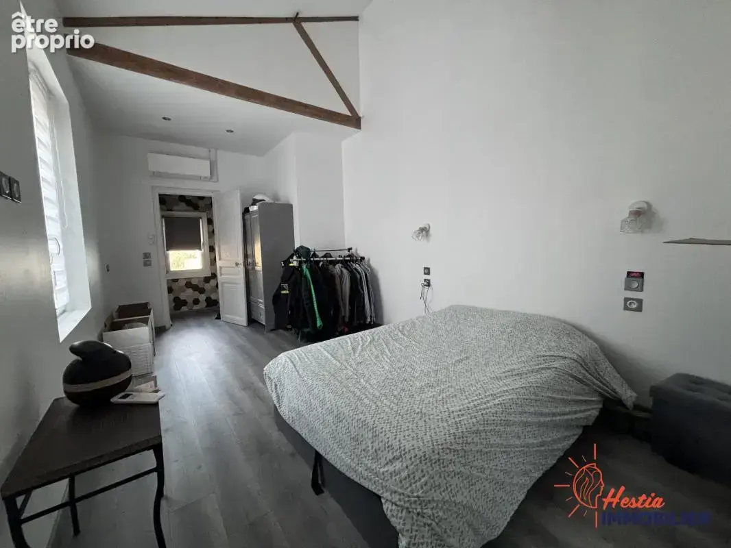 Maison rénovée de 250m² - photo 6