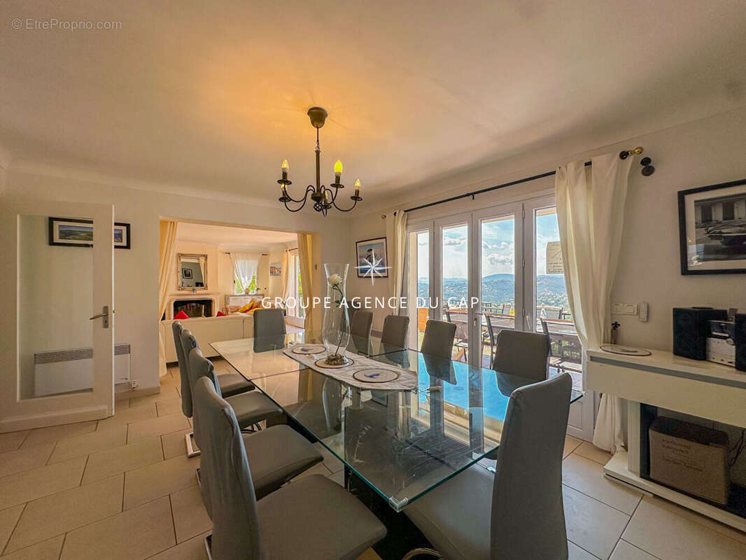 Maison à LES ISSAMBRES