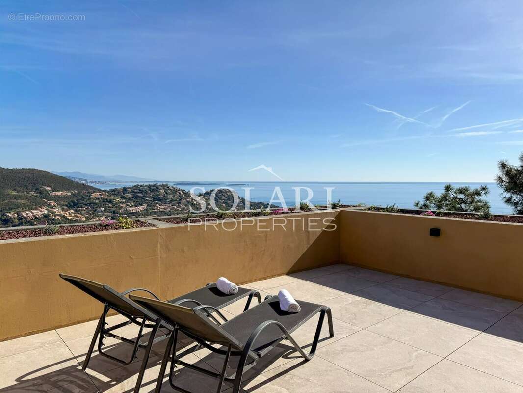 Maison à THEOULE-SUR-MER