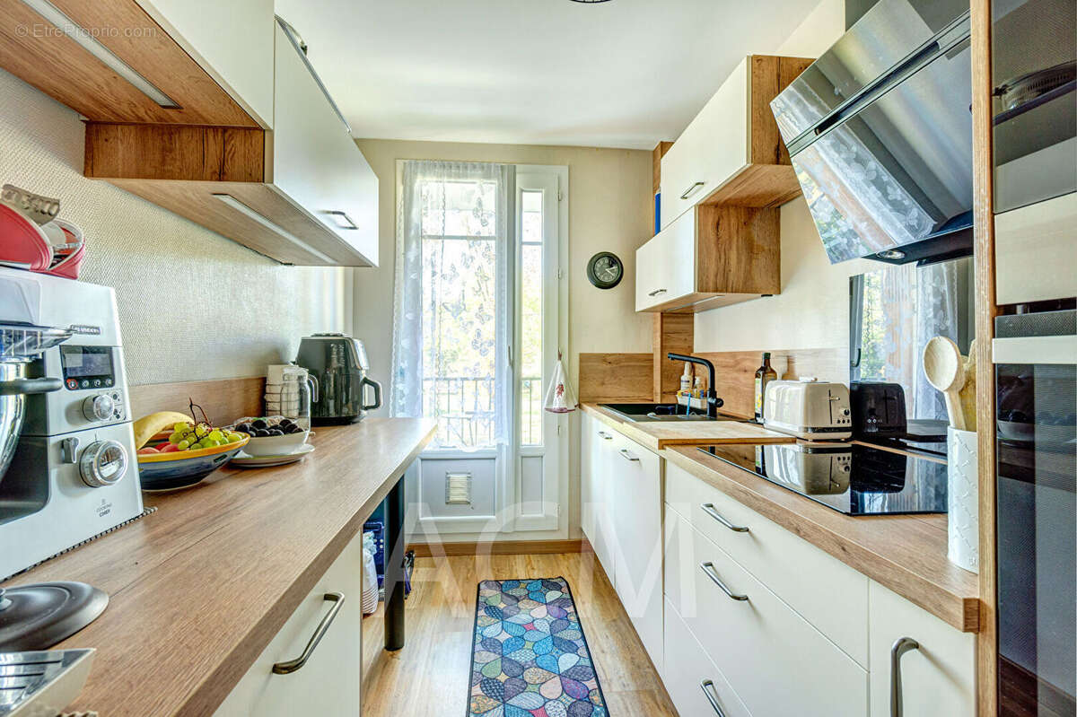 Appartement à MAISONS-LAFFITTE